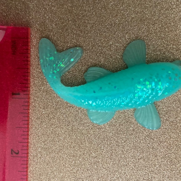 Resin koi figure - Picture 6 of 9